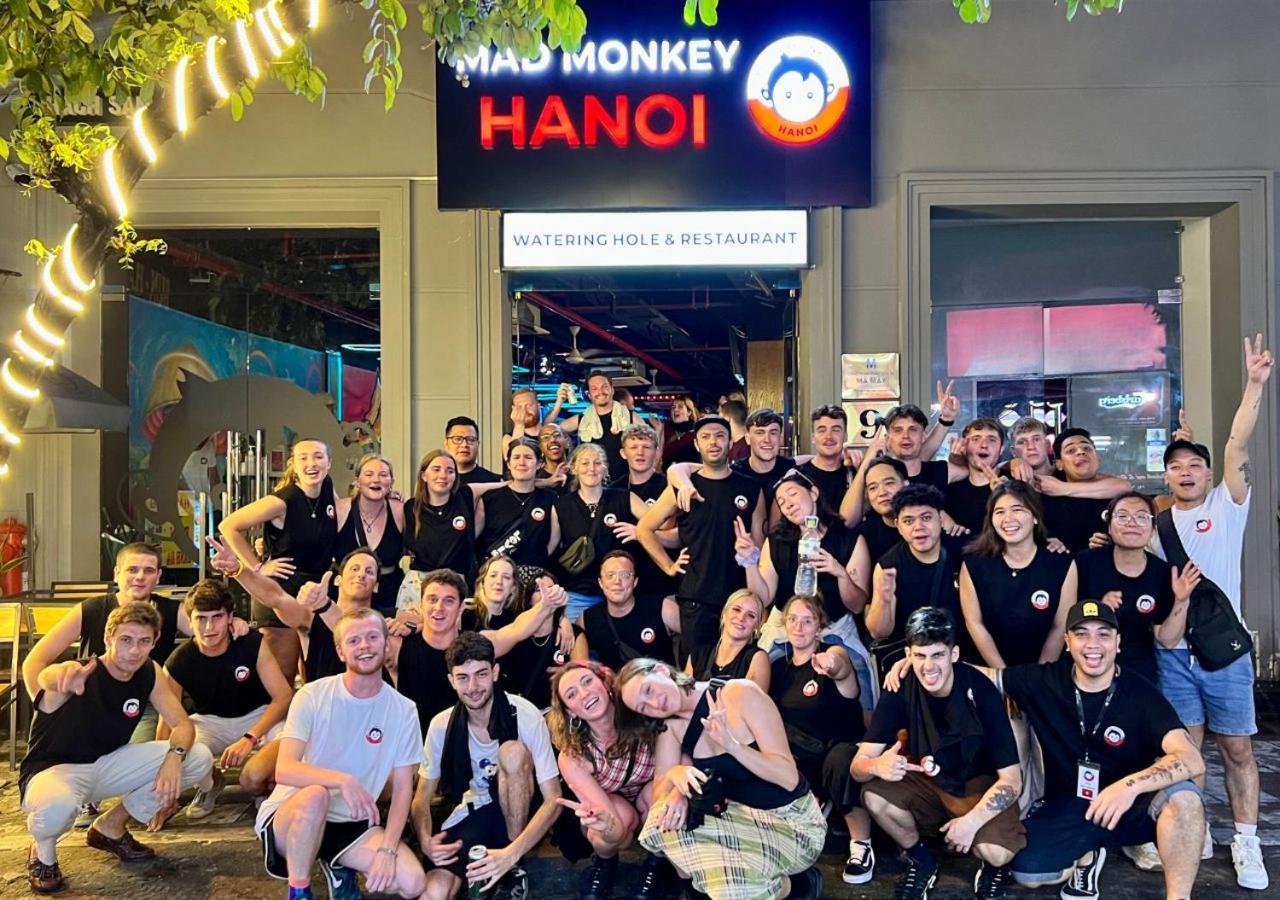 Mad Monkey Hanoi Hostel Exterior foto