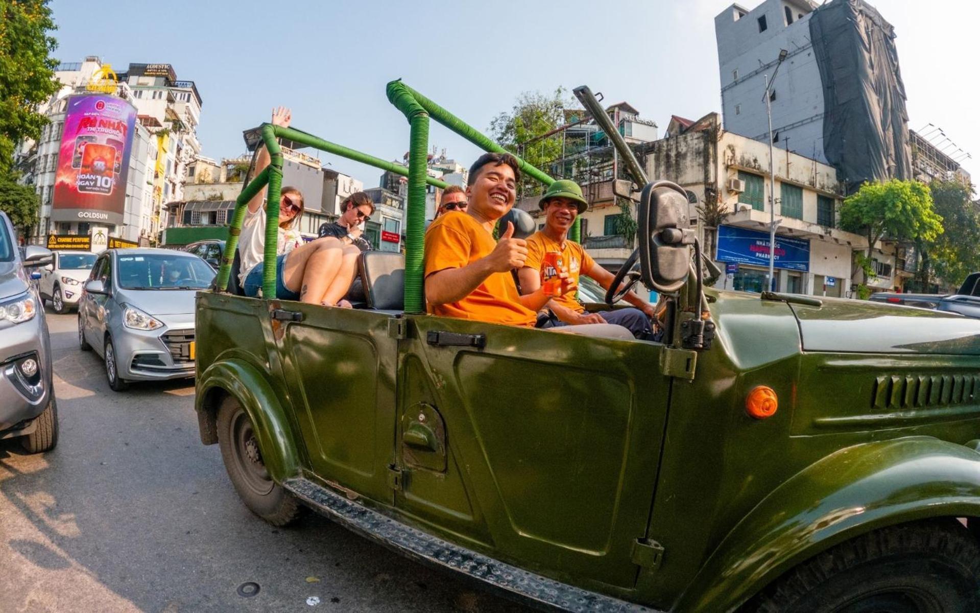 Mad Monkey Hanoi Hostel Exterior foto